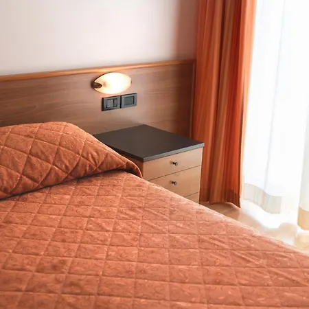 Hotell Mary Rose Lazise