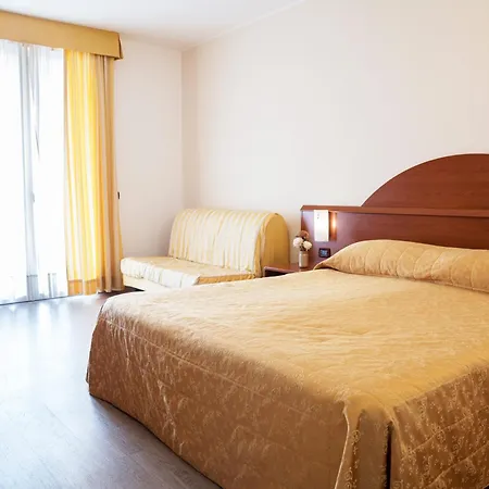 Hotell Mary Rose Lazise