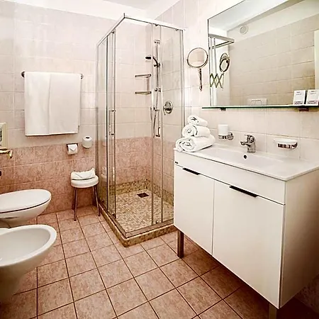 Hotel Mary Rose Lazise