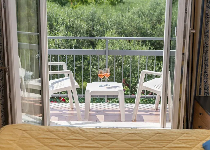 Mary Rose 호텔 라찌제