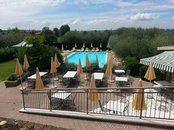 Mary Rose 호텔 라찌제